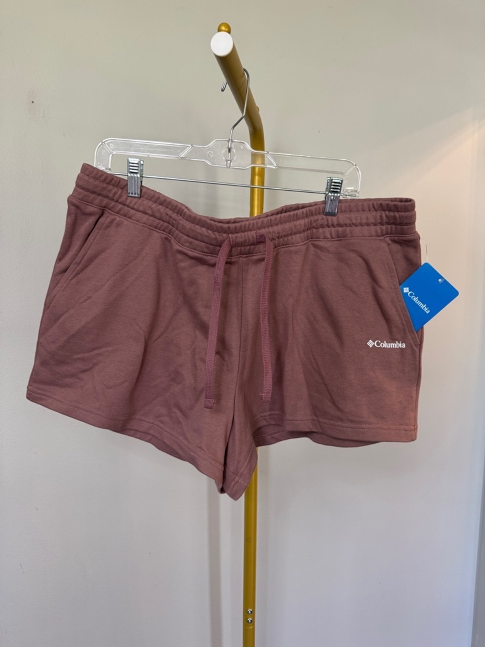 Columbia Women's Dusty Mauve Pull-On Athletic Shorts NWT XL